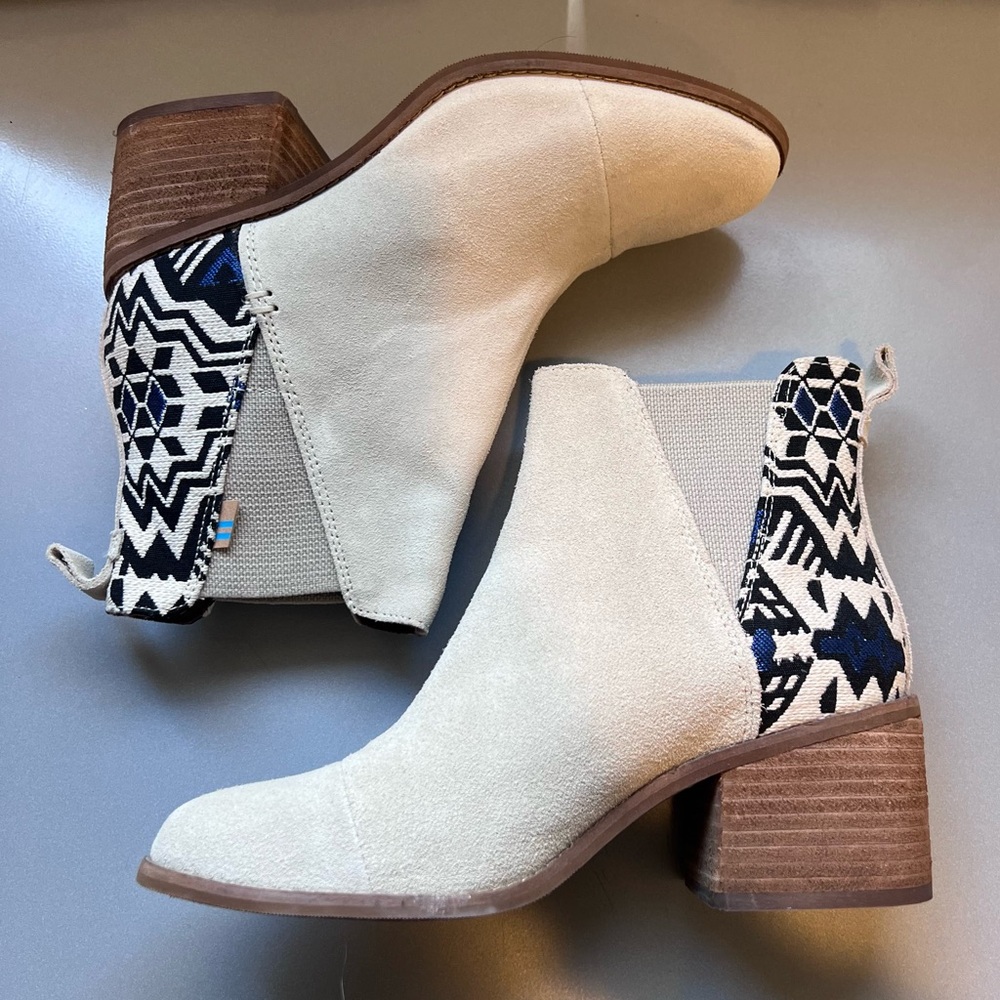 NWOT! TOMS Esme Suede Ankle Boot with Aztec Design
